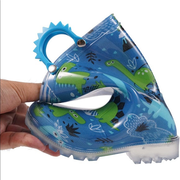 Brand New Rain Boots - Toddler Size 7 - Picture 2 of 3